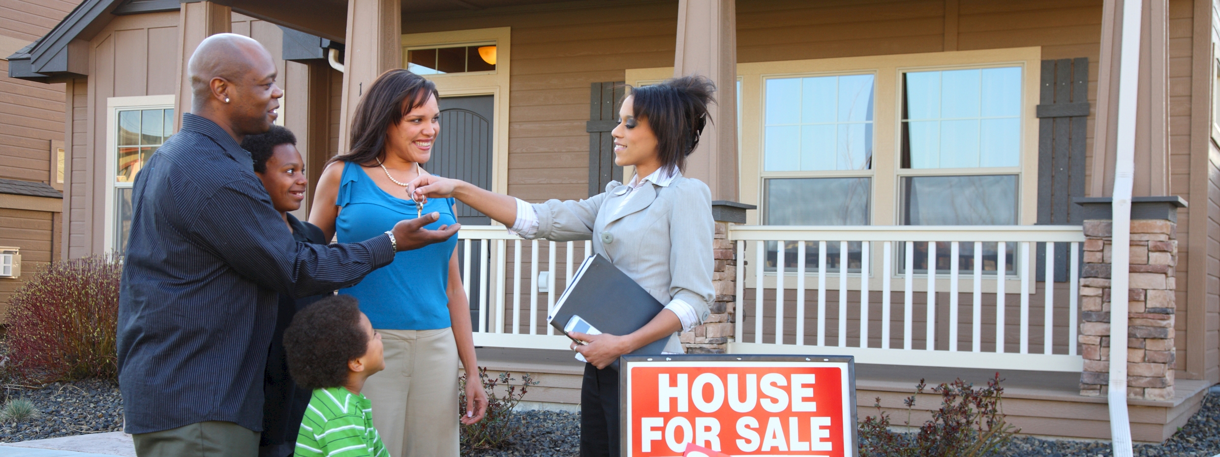 How Selling Your Home on a Website Streamlines the Process from Listing to Closing